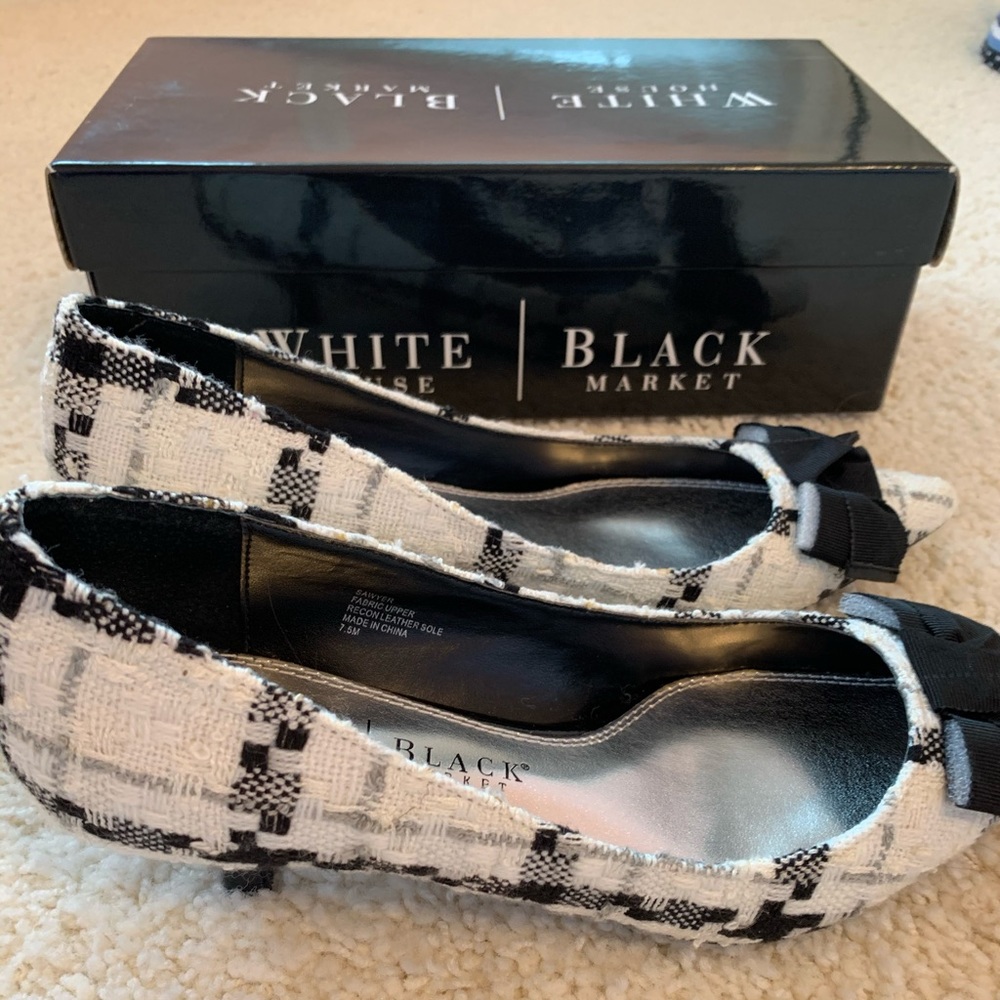 White House Black Market kitten heels